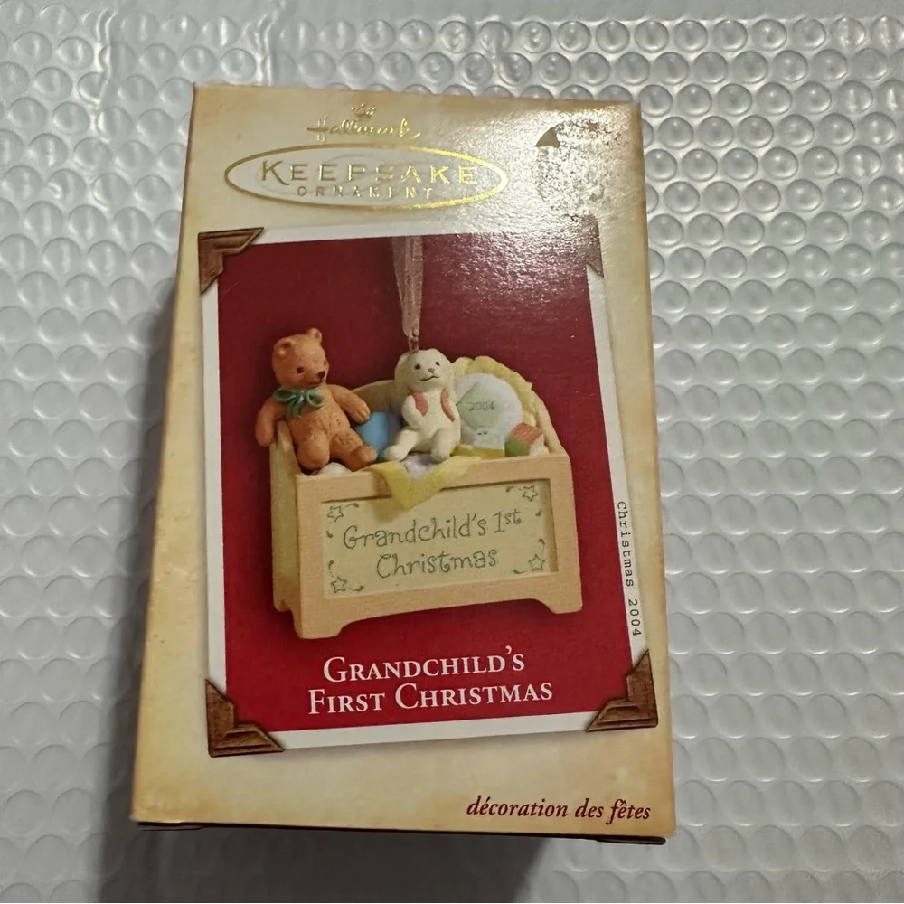 Hallmark Keepsake Ornament 2004 Grandchild’s First Christmas EUC Box + Card incl